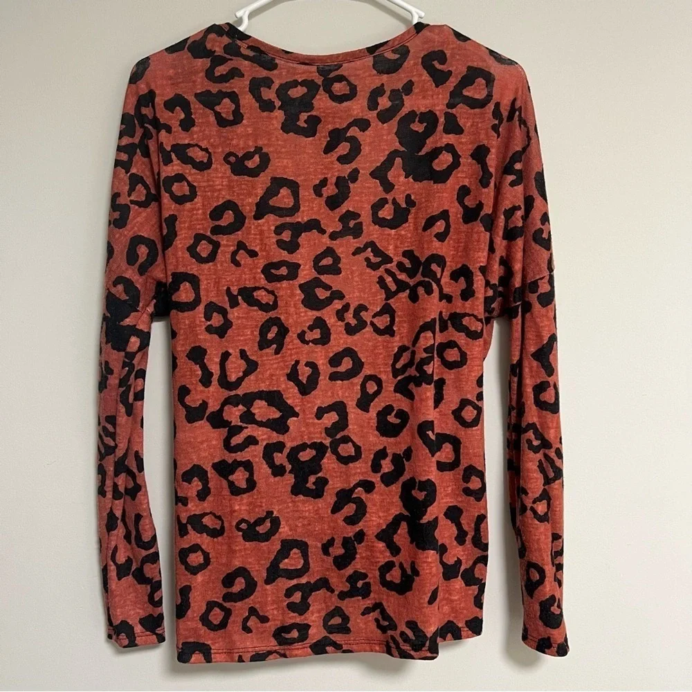 Lovely Melody Red Leopard Printed Cutout Back Sweater
